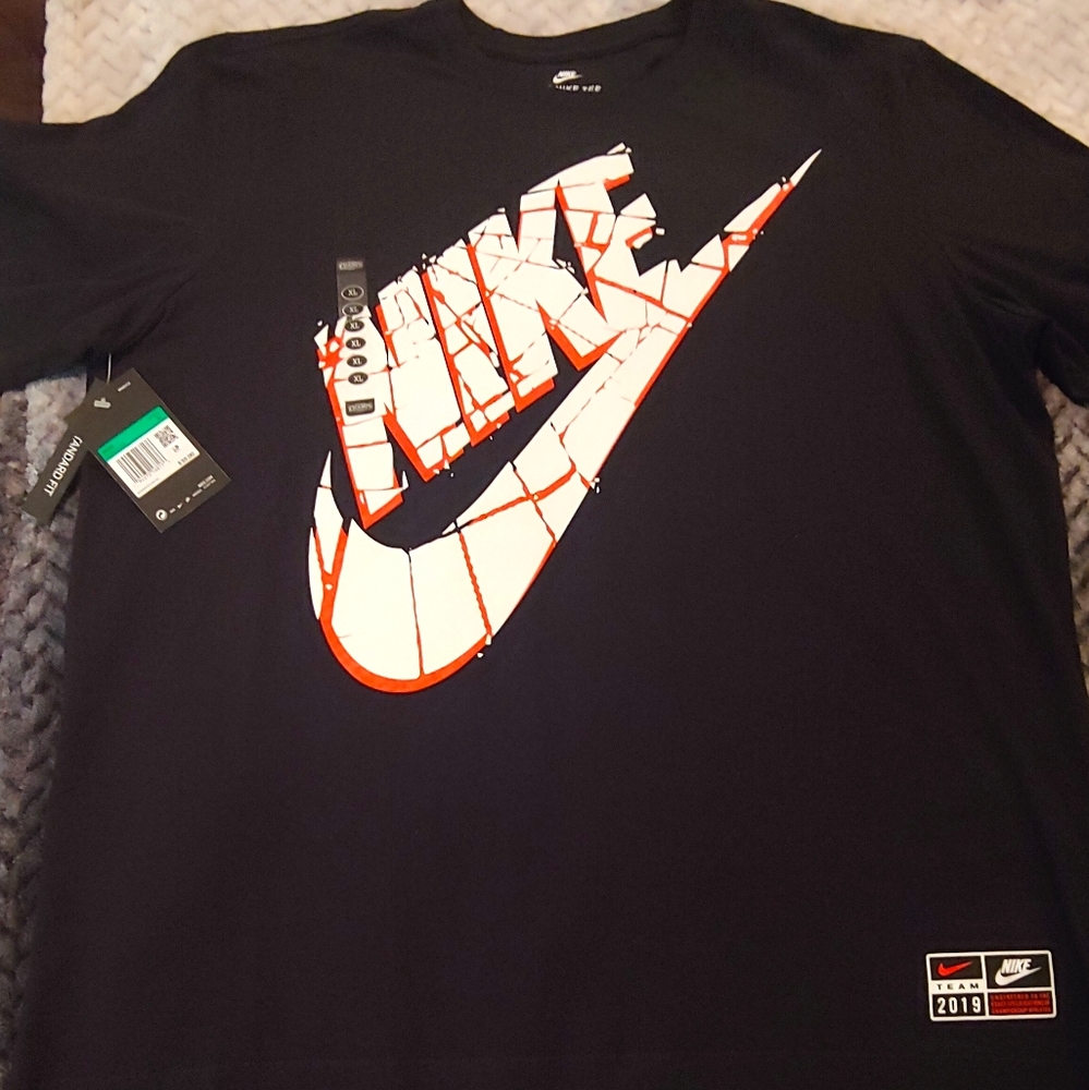 The Nike Tee